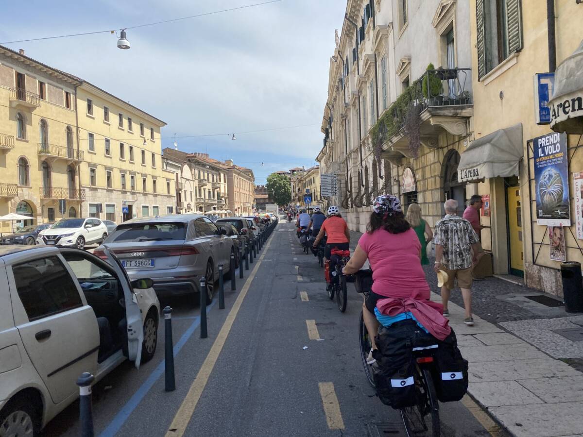 Ciclabile lungo stradone Porta Palio - Verona
