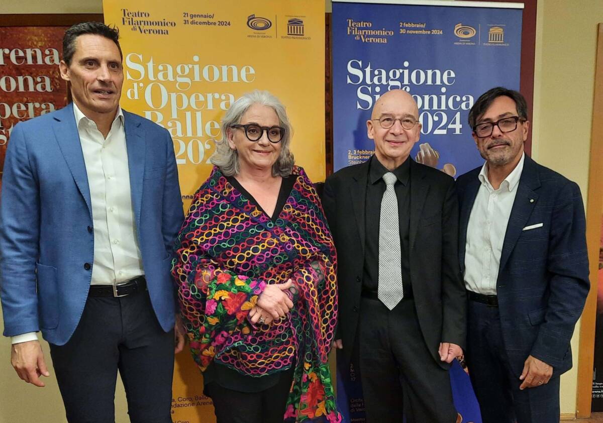 Presentazione Filarmonico 2024_Stefano Trespidi_Cecilia Gasdia_maestro Gabbiani_consigliere Pupo (1)