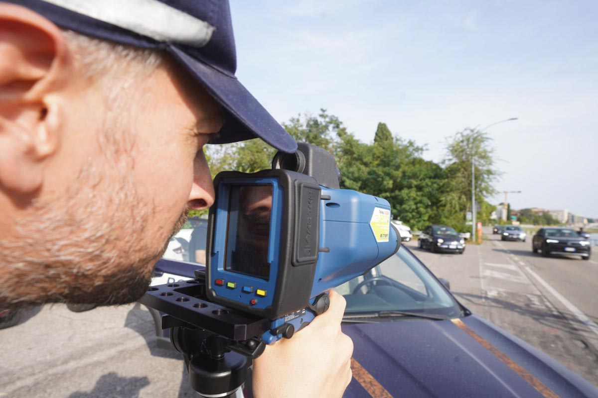 Trucam - telelaser Polizia locale autovelox a Verona