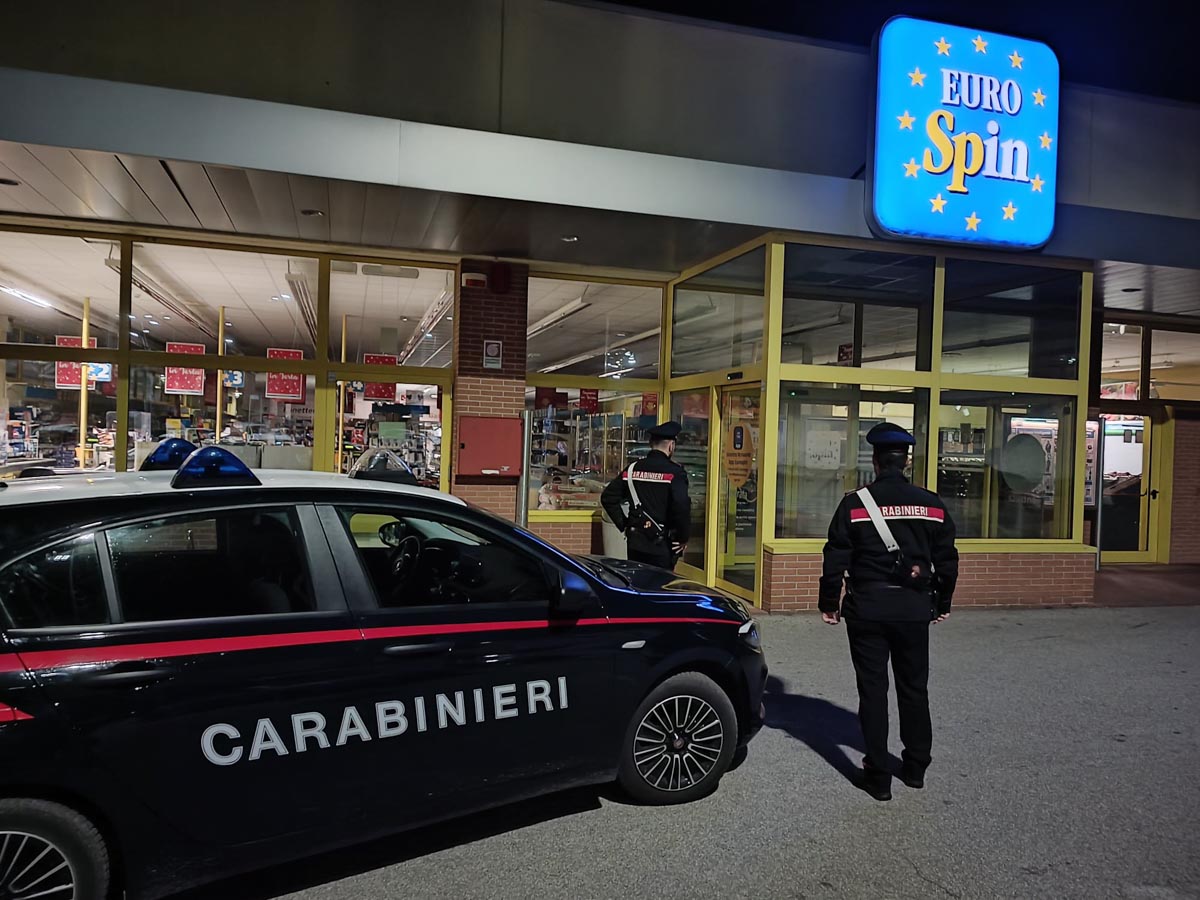 Carabinieri - supermercato Mozzecane