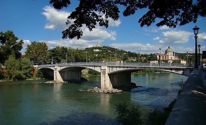 Ponte Garibaldi