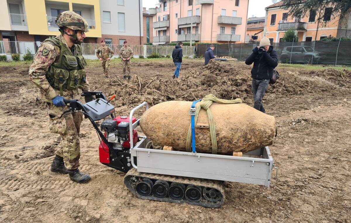 bomba day Parona finite operazioni