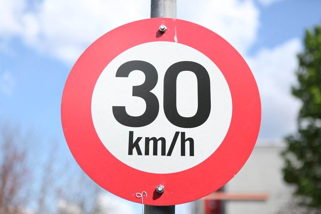30km/h Zona 30 limite velocità
