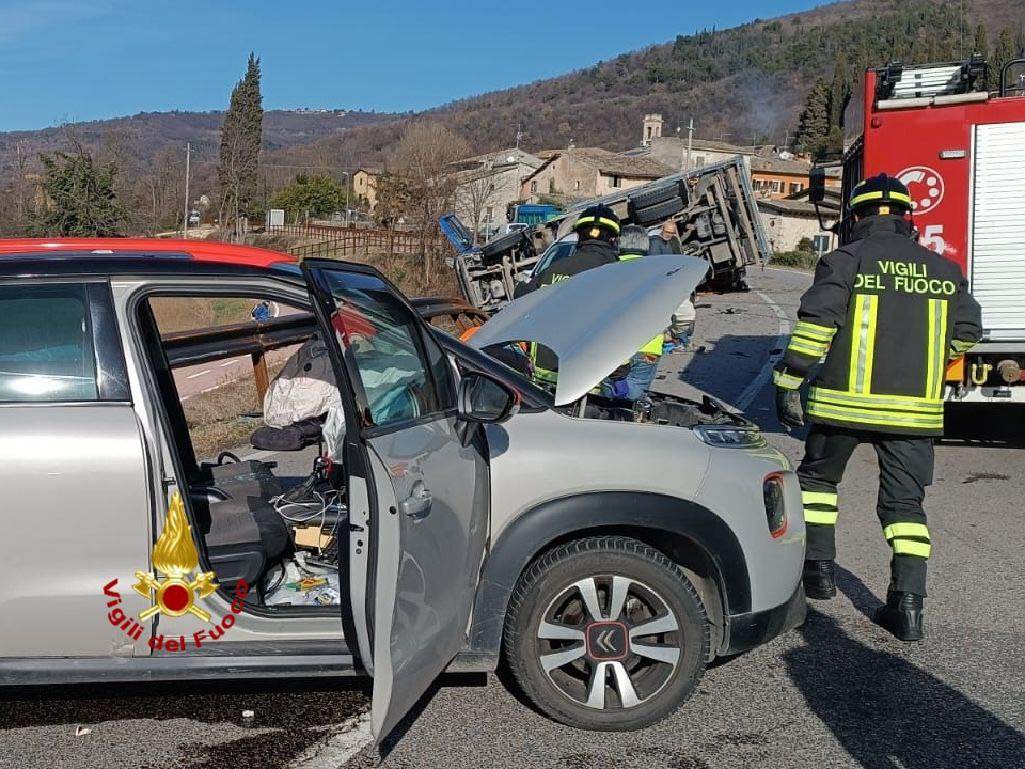 Incidente Costermano - Vigili del fuoco