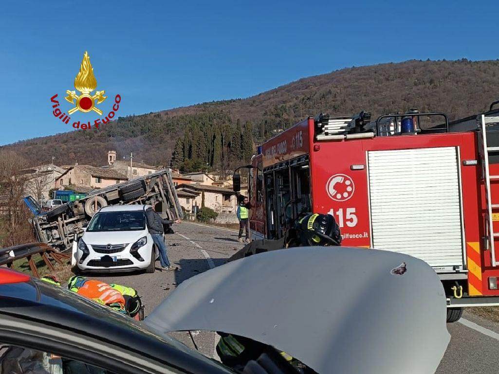 Incidente Costermano - Vigili del fuoco