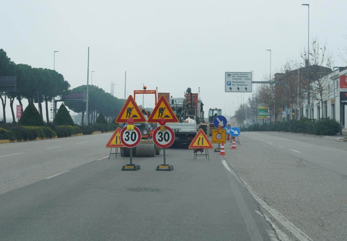 Lavori per la filovia in viale Piave a Verona (29 gennaio 2024)