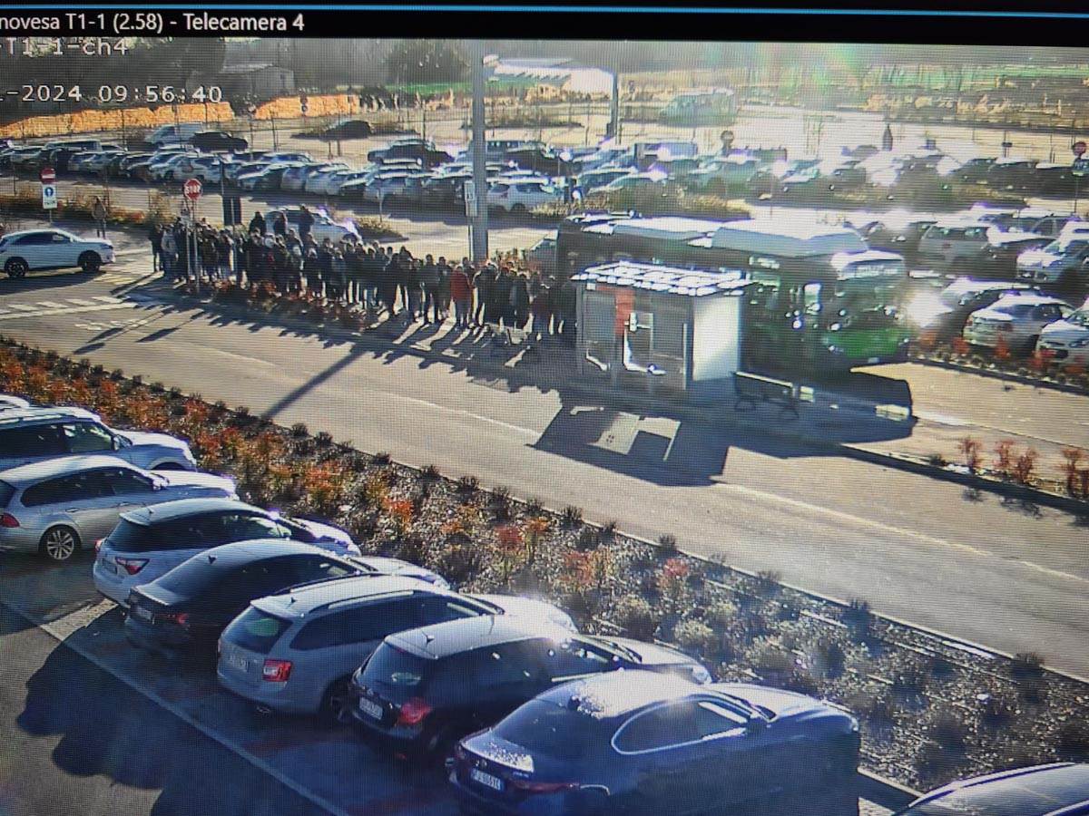 Parcheggio della Genovesa durante Motor Bike Expo 2024