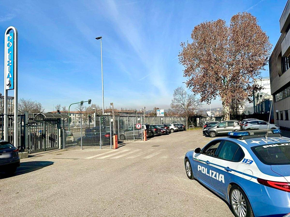 Polizia di Stato - arresti molestie (1)