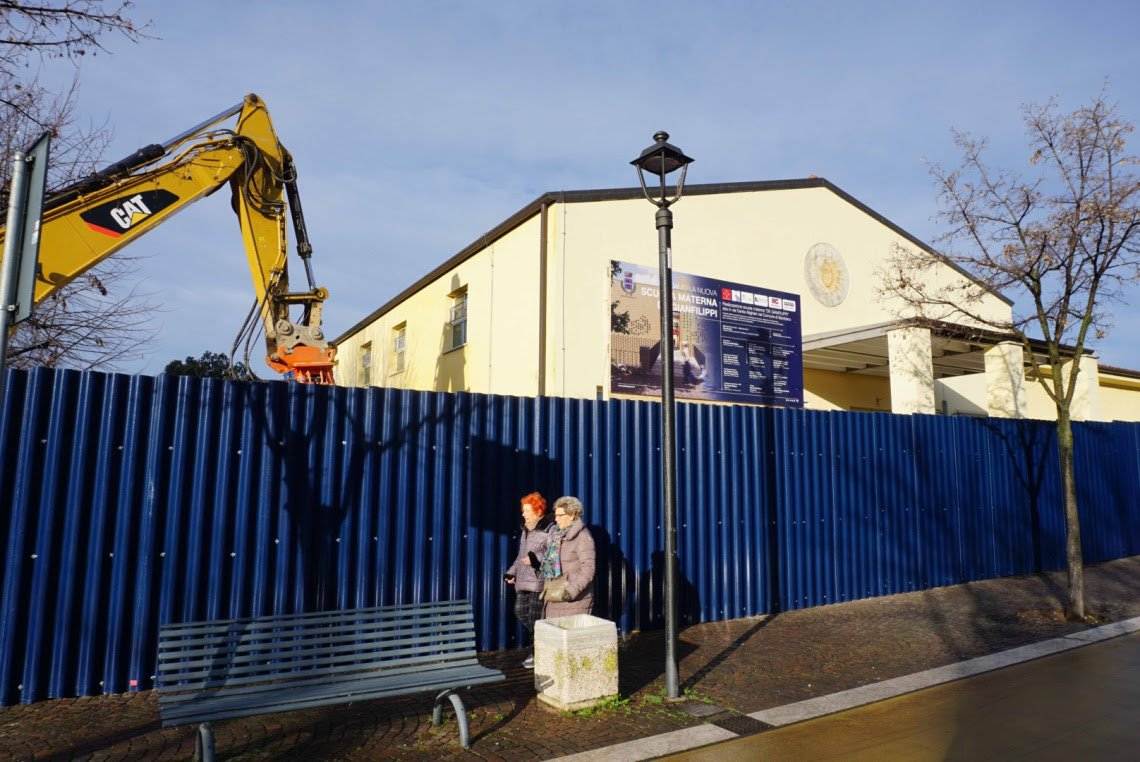 Abbattimento scuola bardolino (2)