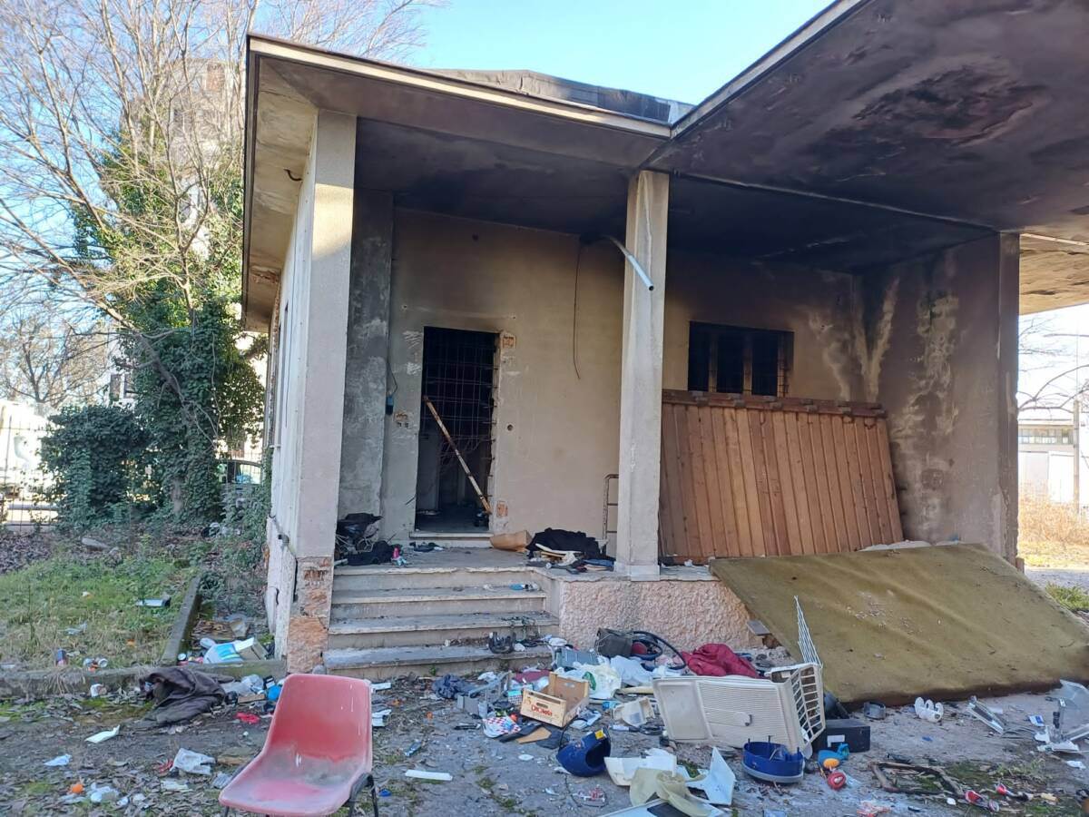 ex centrale del latte Verona sgombero polizia locale