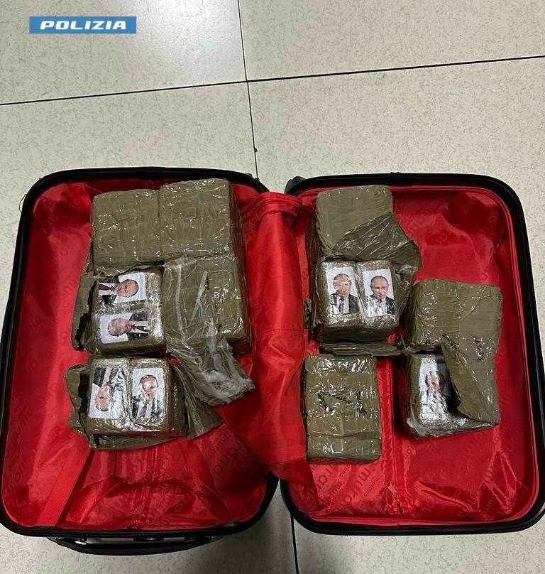Polizia di Stato - Squadra Mobile - Arresto coppia di trafficanti hashish putin