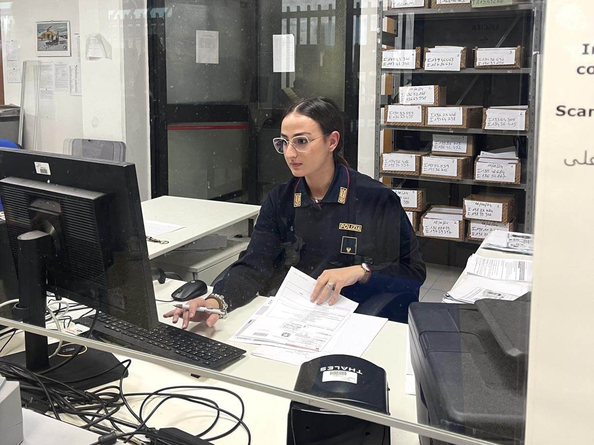 Polizia di Stato - immigrazione
