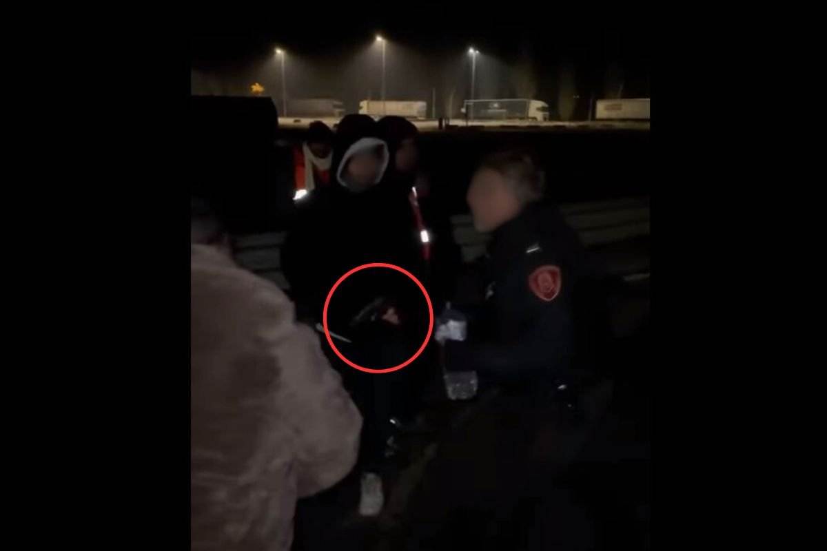 Protesta Si Cobas Belfiore - vigilante pistola