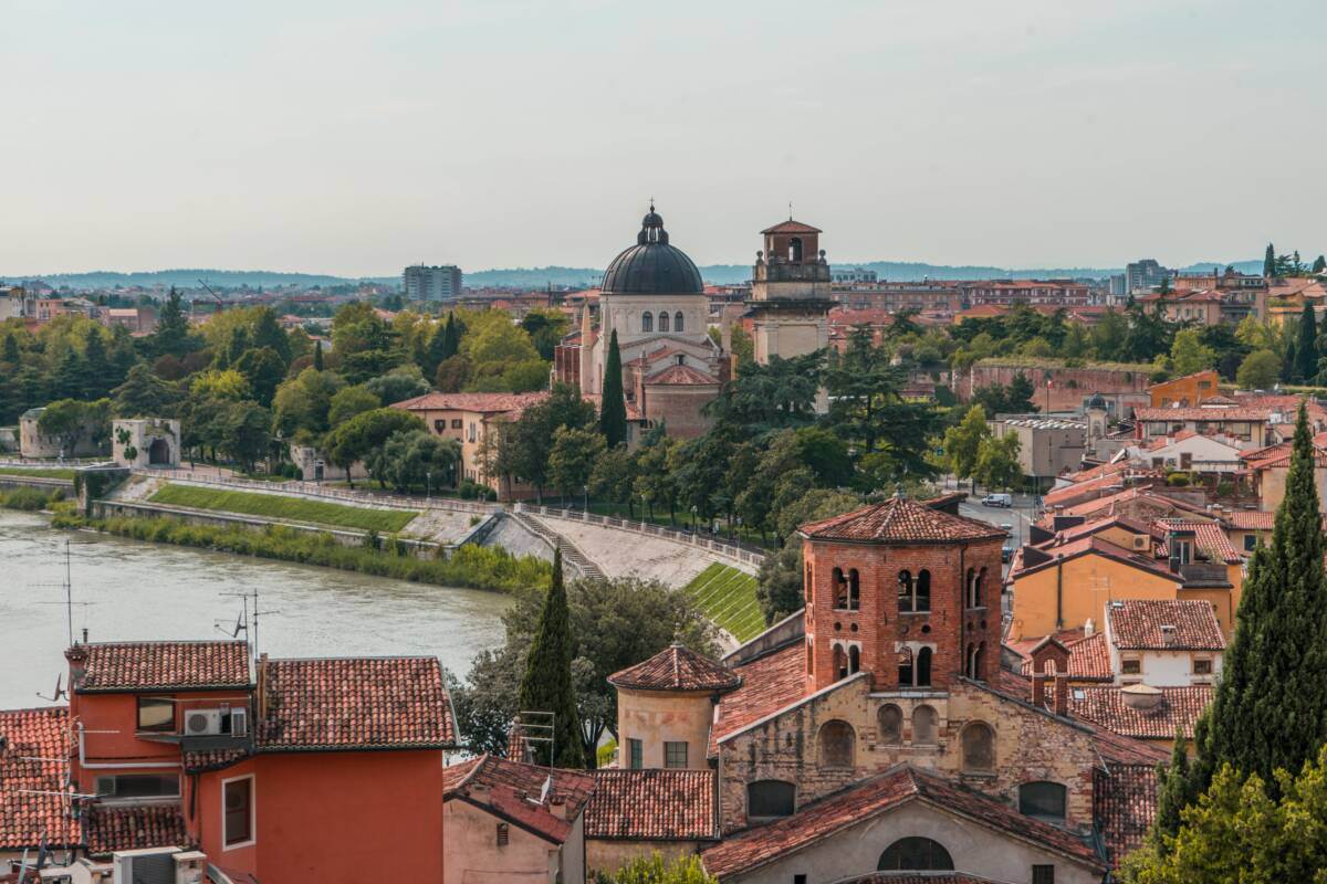cosa fare a pasqua a Verona città paesaggio panorama