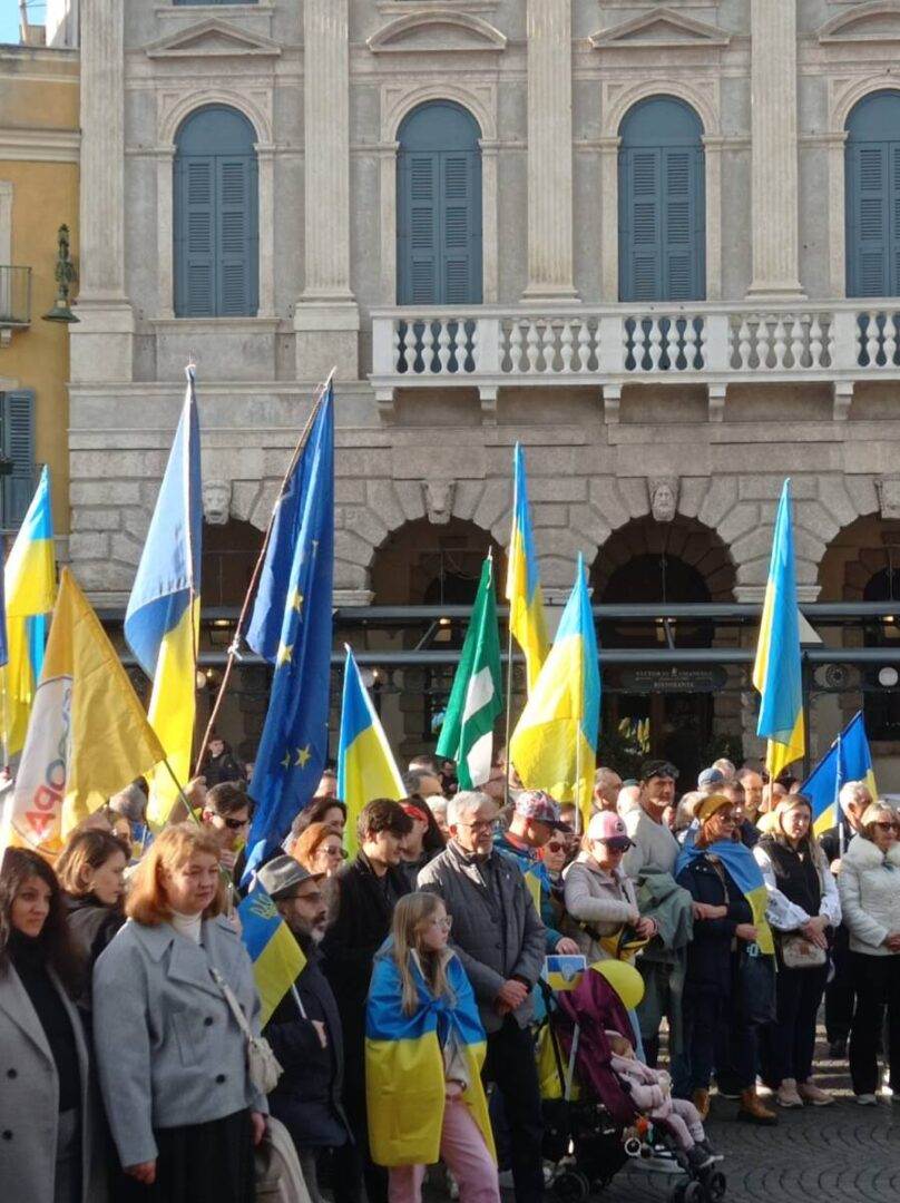 manifestazione ucraina piazza Bra Verona