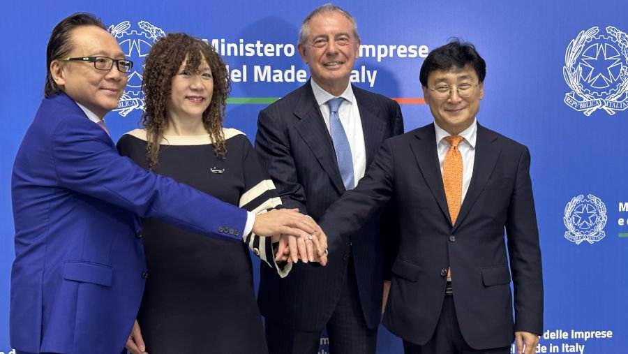 Adolfo Urso - Silicon Box