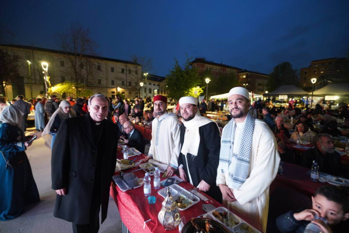 Iftar Street - Chiusura Ramadan Verona vescovo Pompili