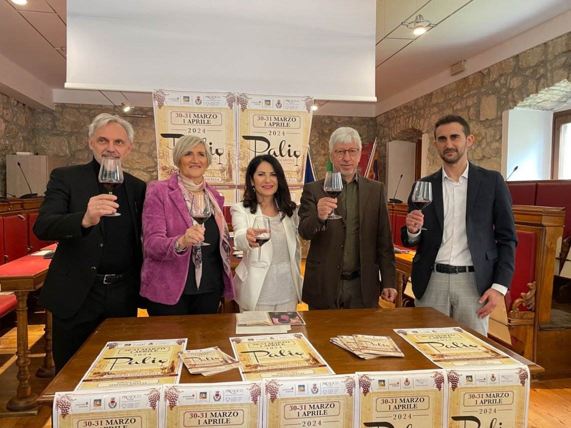 Presentazione del Palio del Recioto e dell'Amarone 2024 in municipio a Negrar di Valpolicella