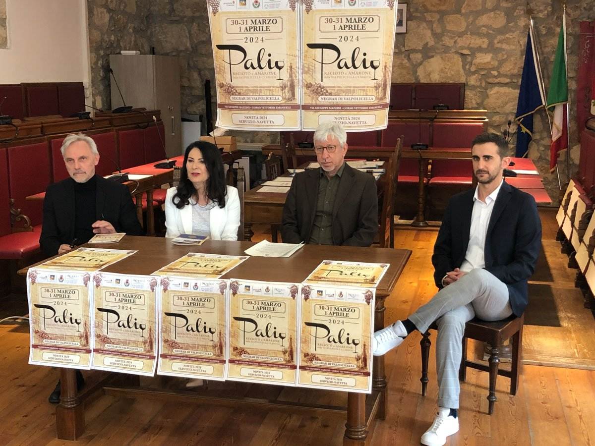 Presentazione del Palio del Recioto e dell'Amarone 2024 in municipio a Negrar di Valpolicella