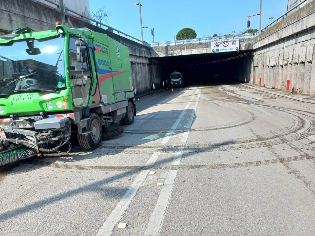 pulizia sottopasso via città di nimes