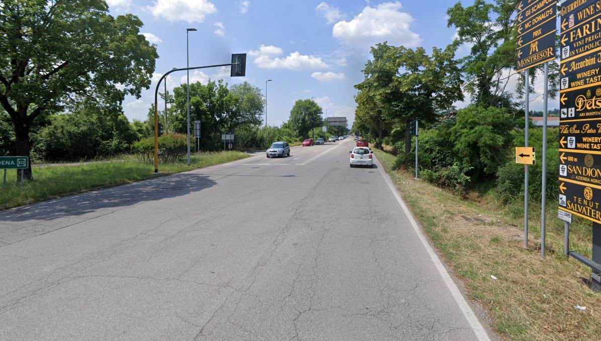 L'intersezione via Ca' di Cozzi-viale Caduti del Lavoro a Verona (Google Maps)