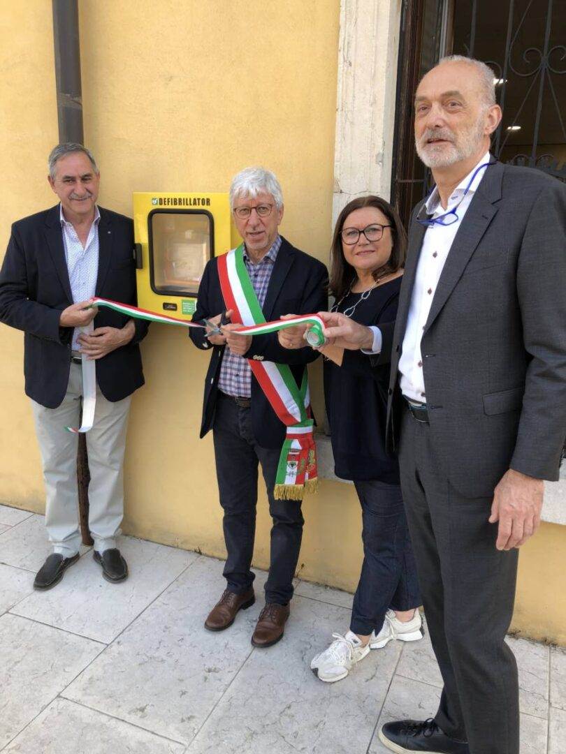 taglio del nastro defibrillatore negrar di valpolicella