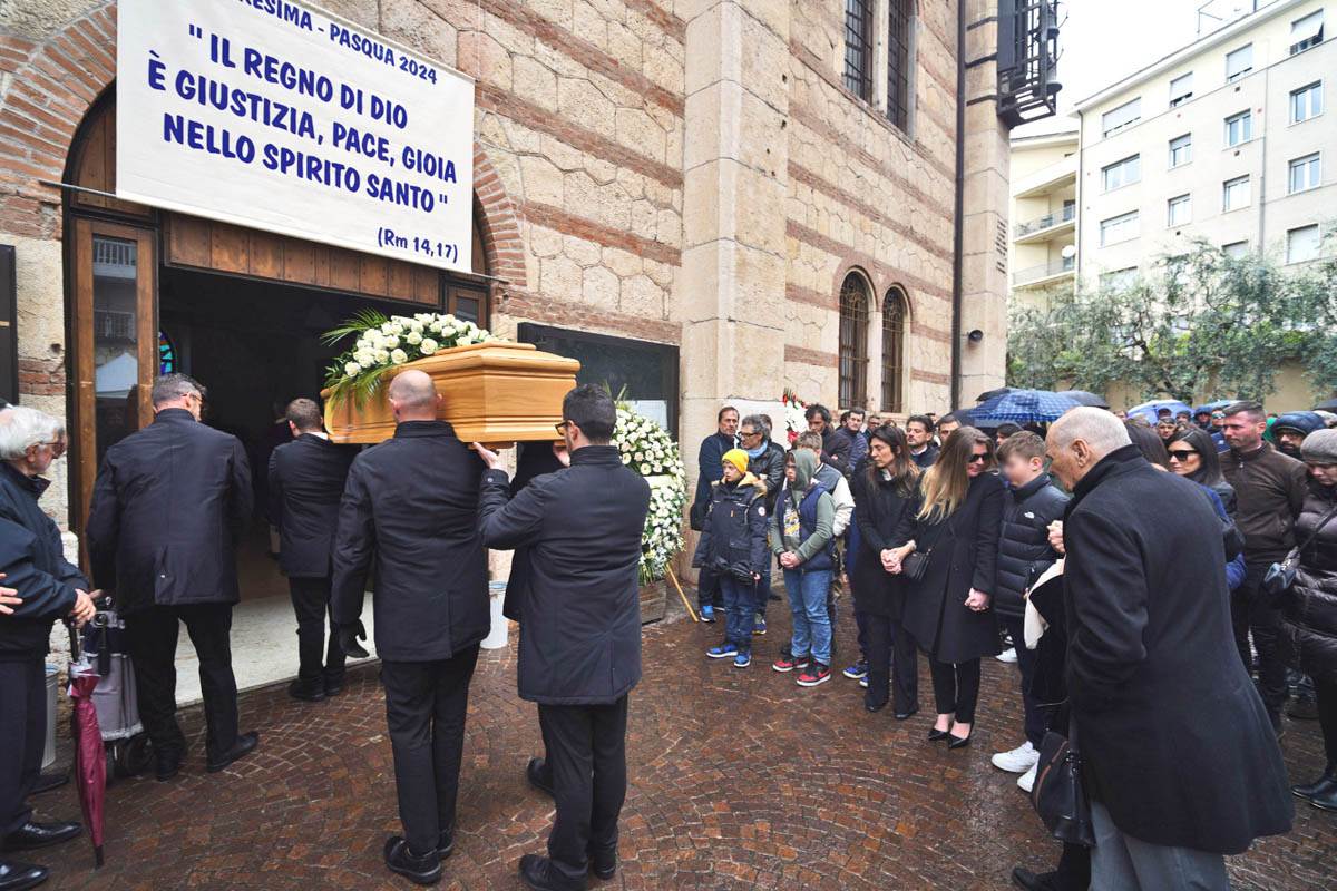 Funerale Edoardo Piccoli