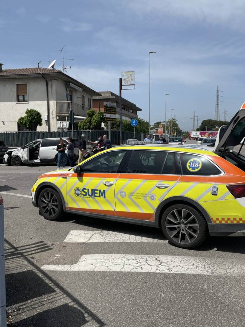 incidente via Torricelli via Chioda