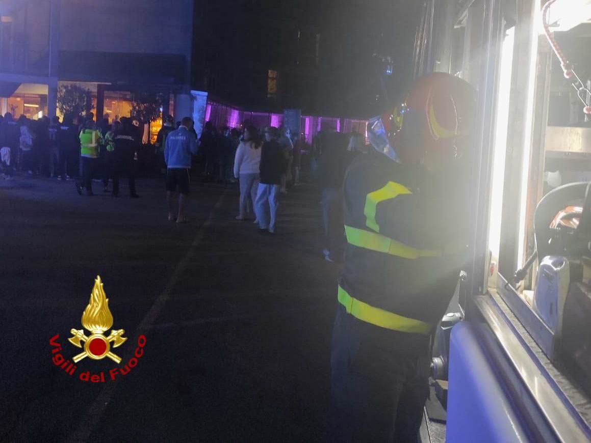 Incendio Hotel Antares Villafranca - Vigili del fuoco