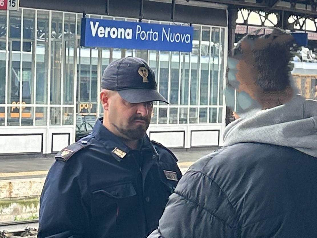 Polizia - furto bagaglio treno