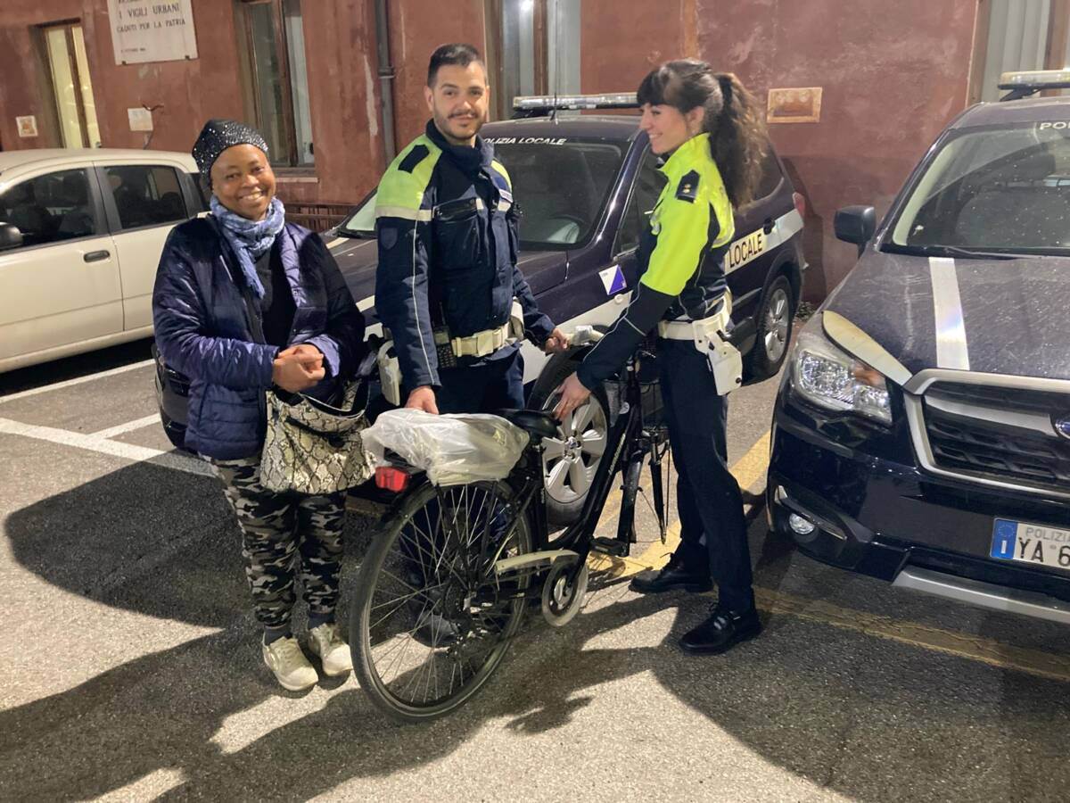 Restituzione bici - polizia locale Verona