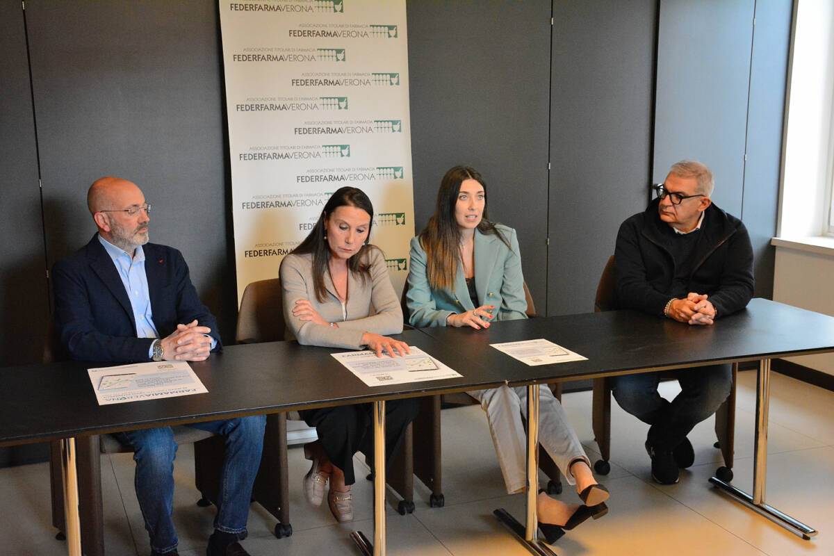 WEB app farmacia aperta conferenza