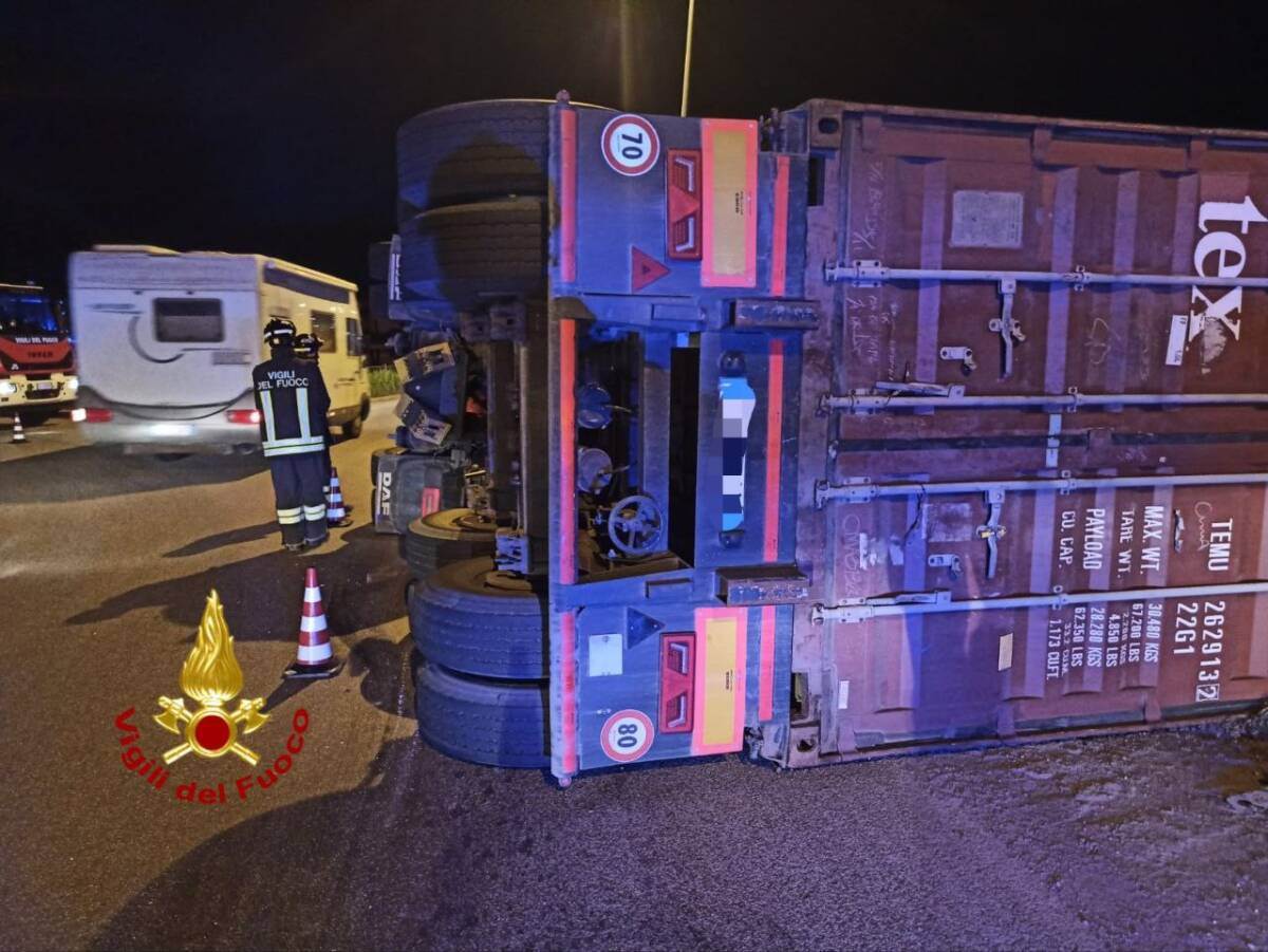 camion porcilana vigili del fuoco san martino buon albergo