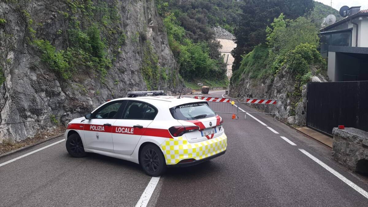 strada gardesana chiusa