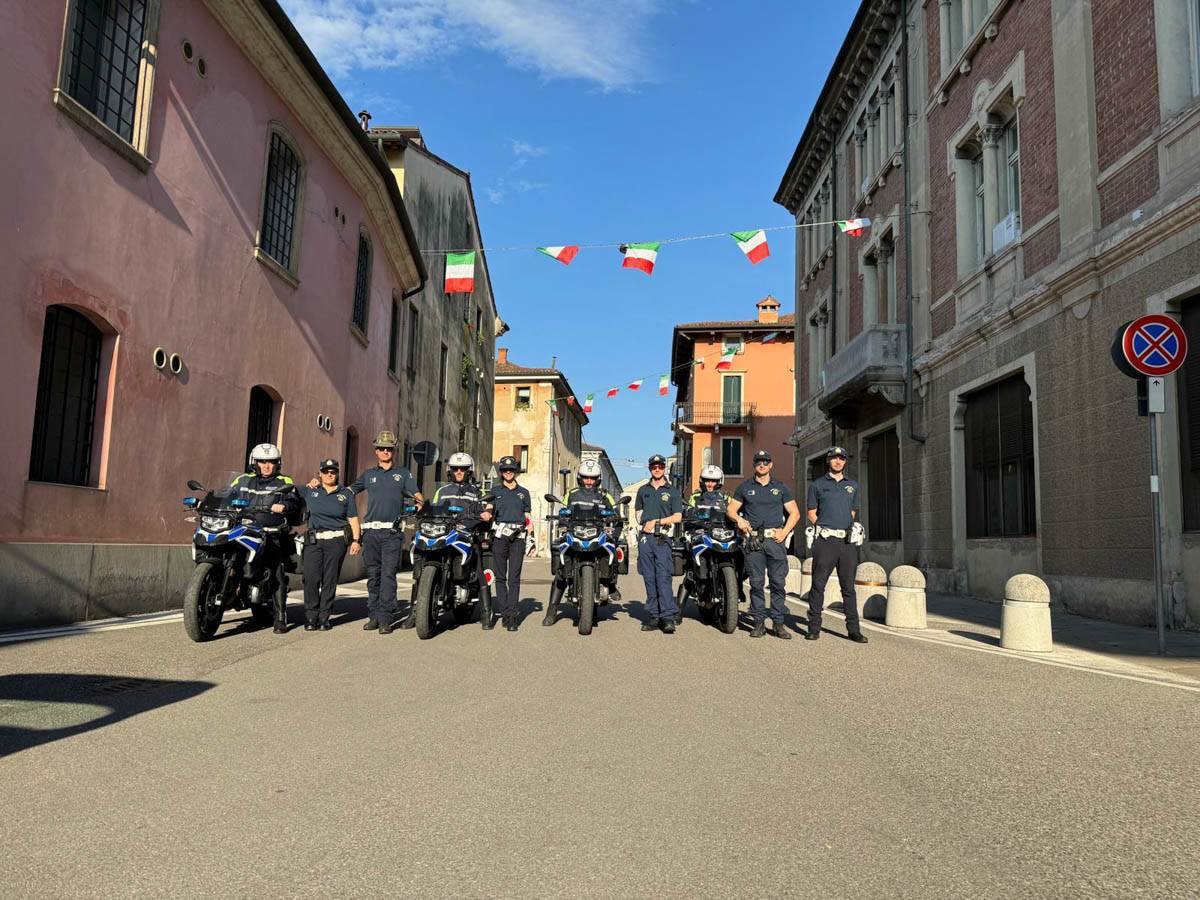 Adunata Alpini Vicenza - Polizia locale Verona