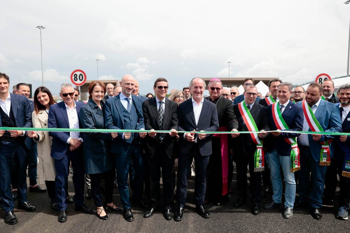 Interconnessione A4-SPV Pedemontana Veneta (1) taglio nastro inaugurazione