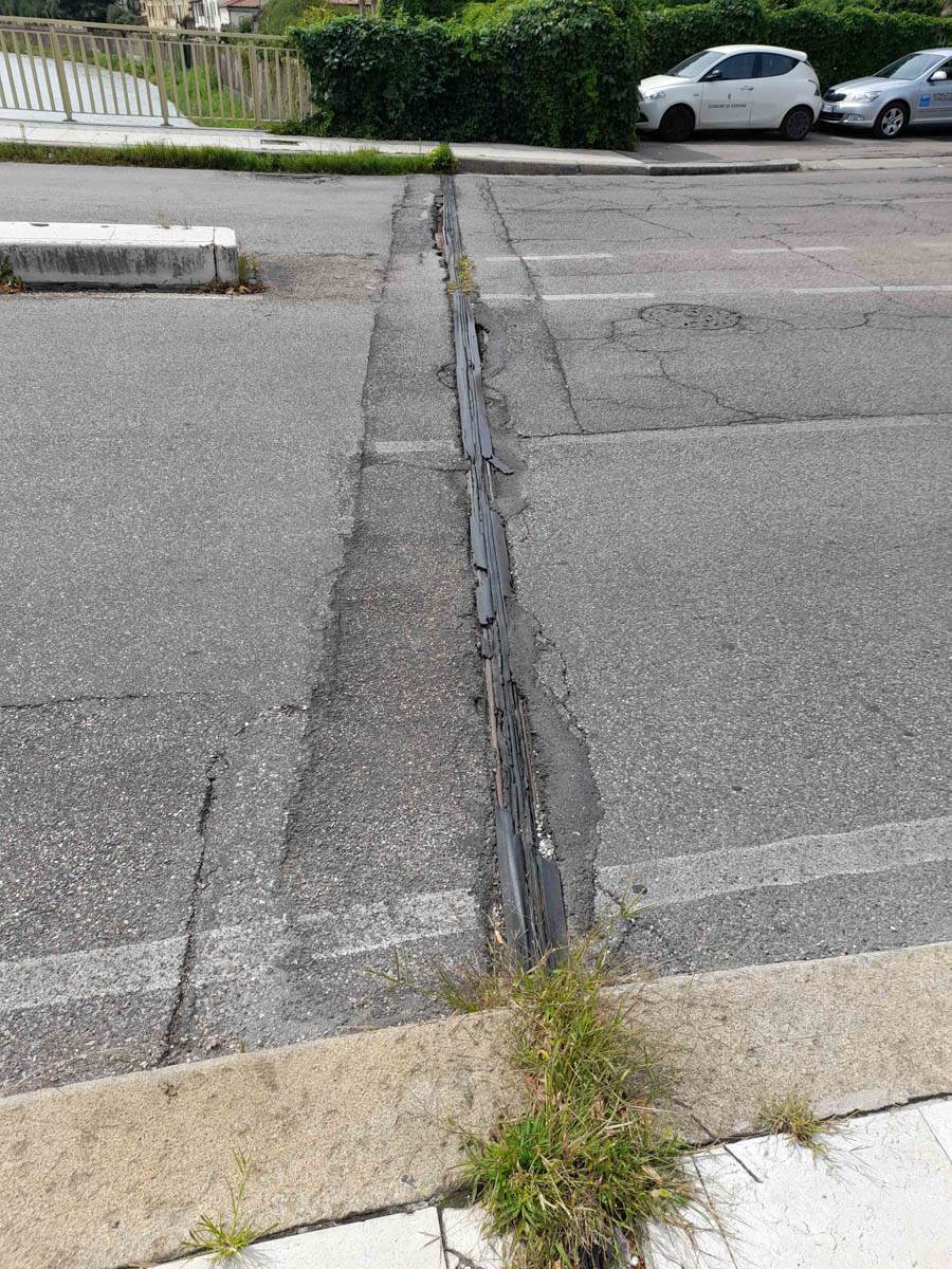 I giunti da sostituire su Ponte Risorgimento a Verona
