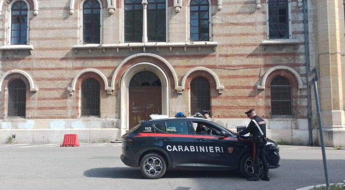 carabinieri doppio arresto