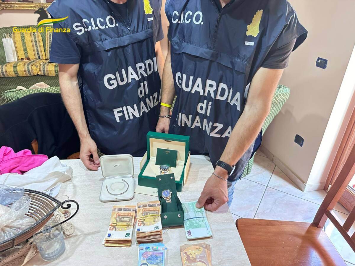 gdf bologna guardia di finanza usura estorsione