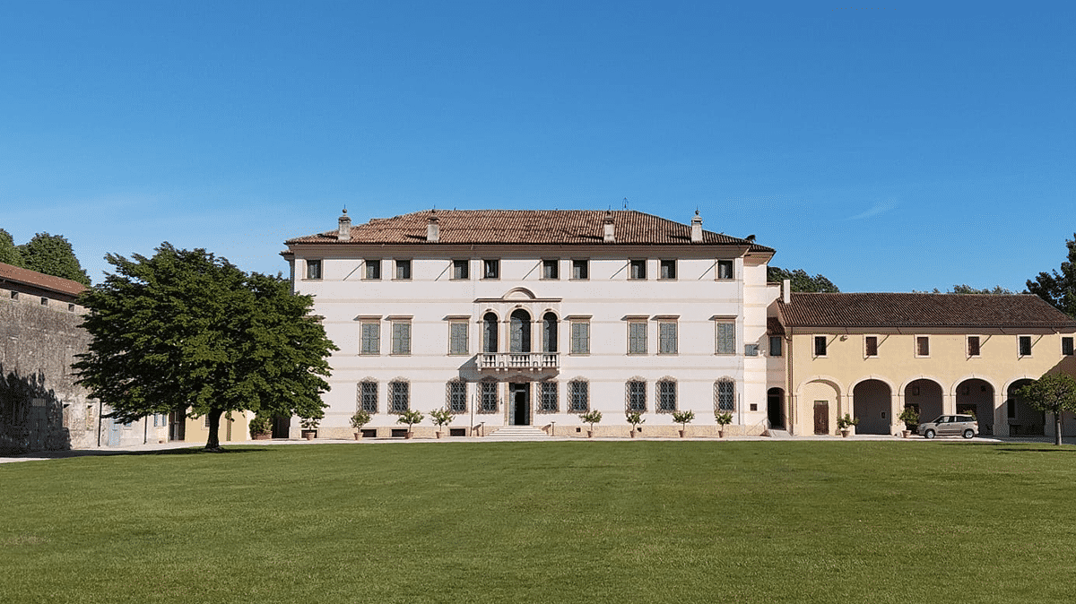 villa boschi isola della scala