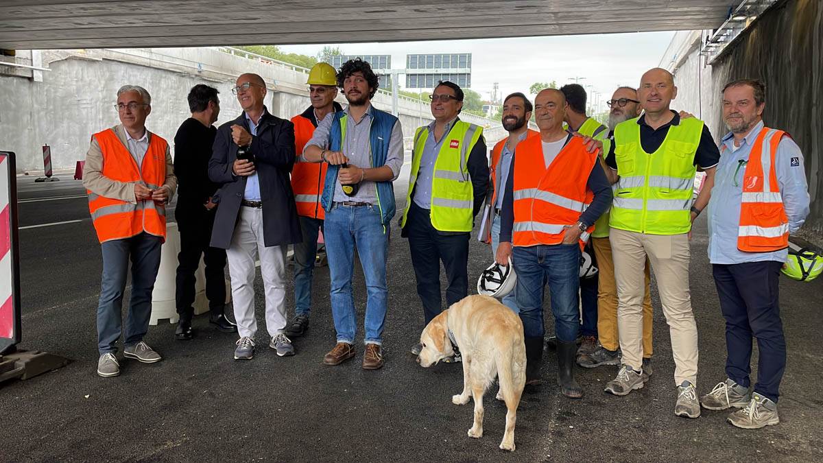 Brindisi per l'apertura del sottopasso di via Città di Nimes