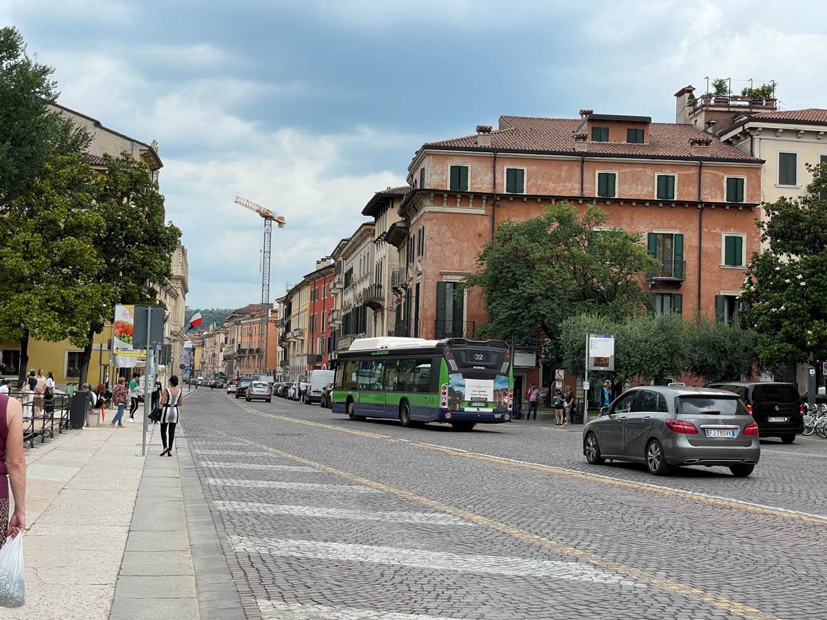 Corso Castelvecchio e corso Cavour (Verona)
