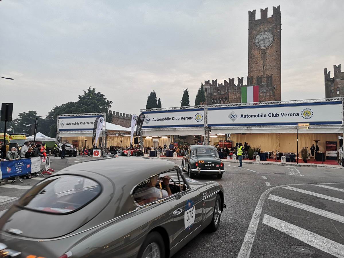 Passaggio 1000 Miglia a Villafranca nel 2020