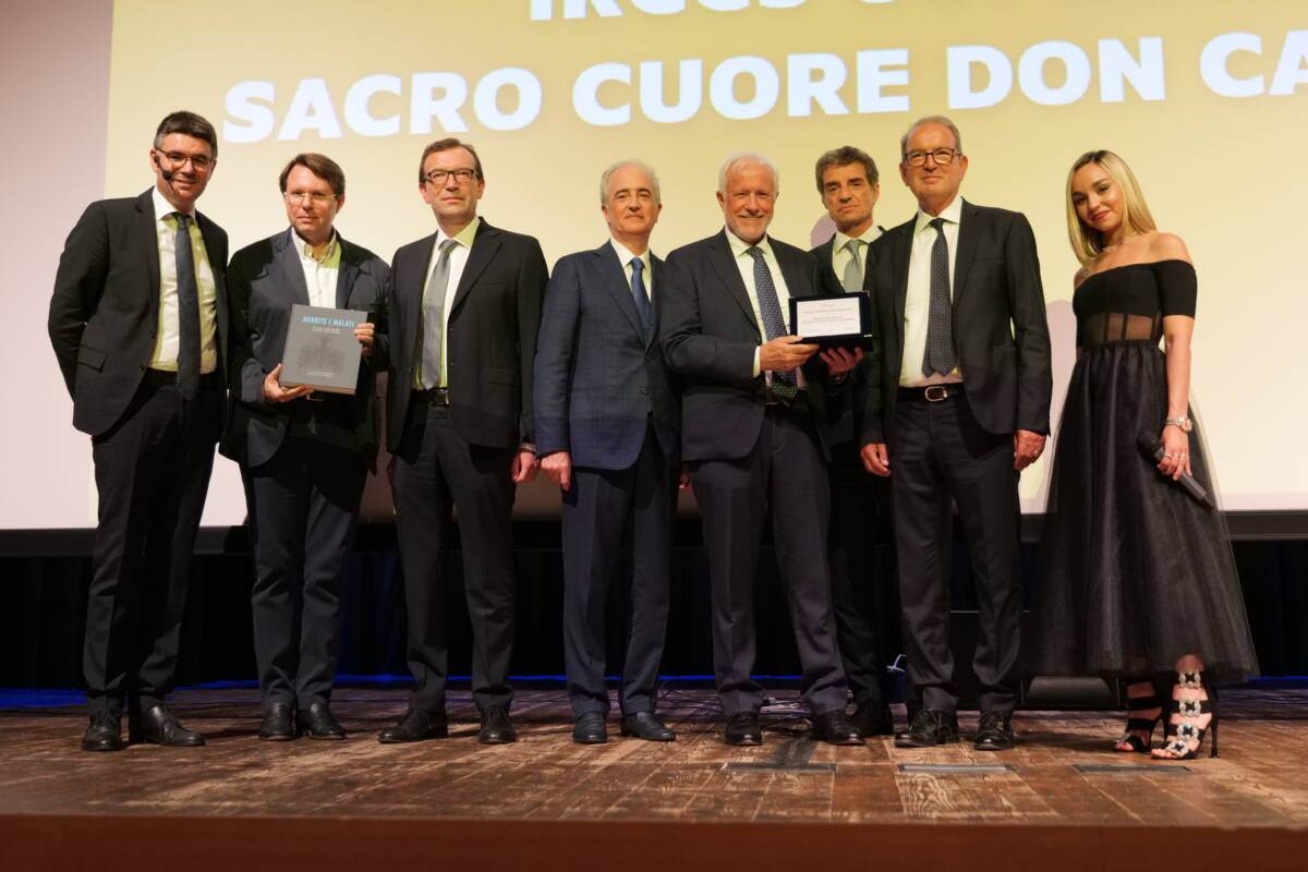 Premio assoluto 2023 _ premiazione-ospedale-negrar-premio-verona-network (3)
