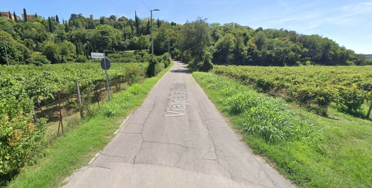 via della pineta Novaglie