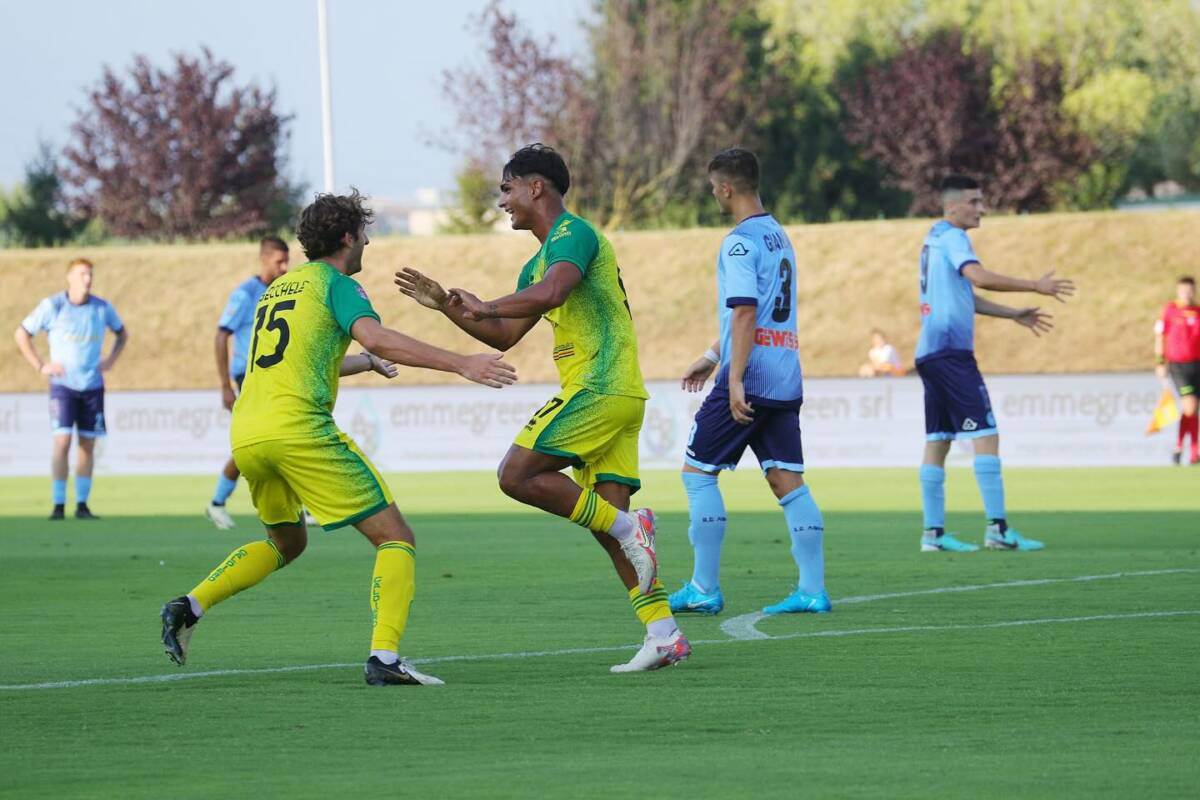 L'esultanza di Cazzadori dopo il gol.