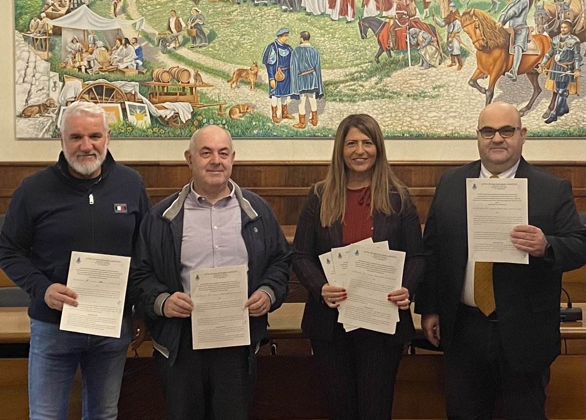 L'assessore Debora Lerin assieme ai rappresentanti delle scuole paritarie.