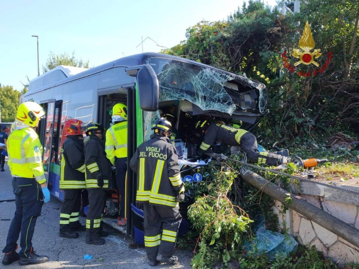 L'incidente dell'autobus Atv a Parona (agosto 2024)