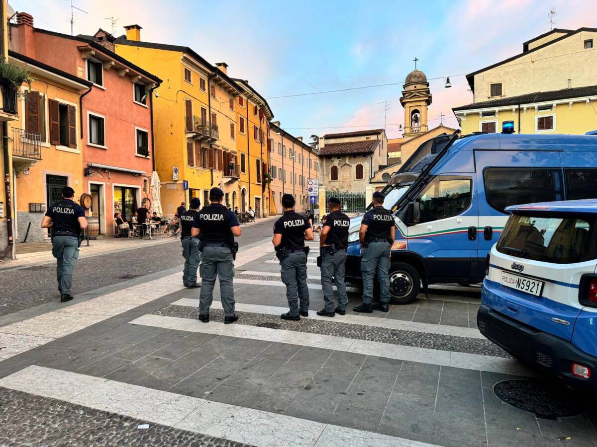 Polizia di Stato - controlli Veronetta alto impatto