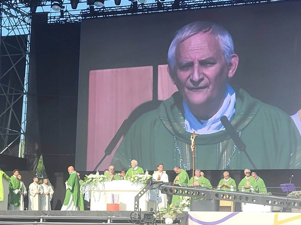 Il cardinale Zuppi alla messa del Pestrino.